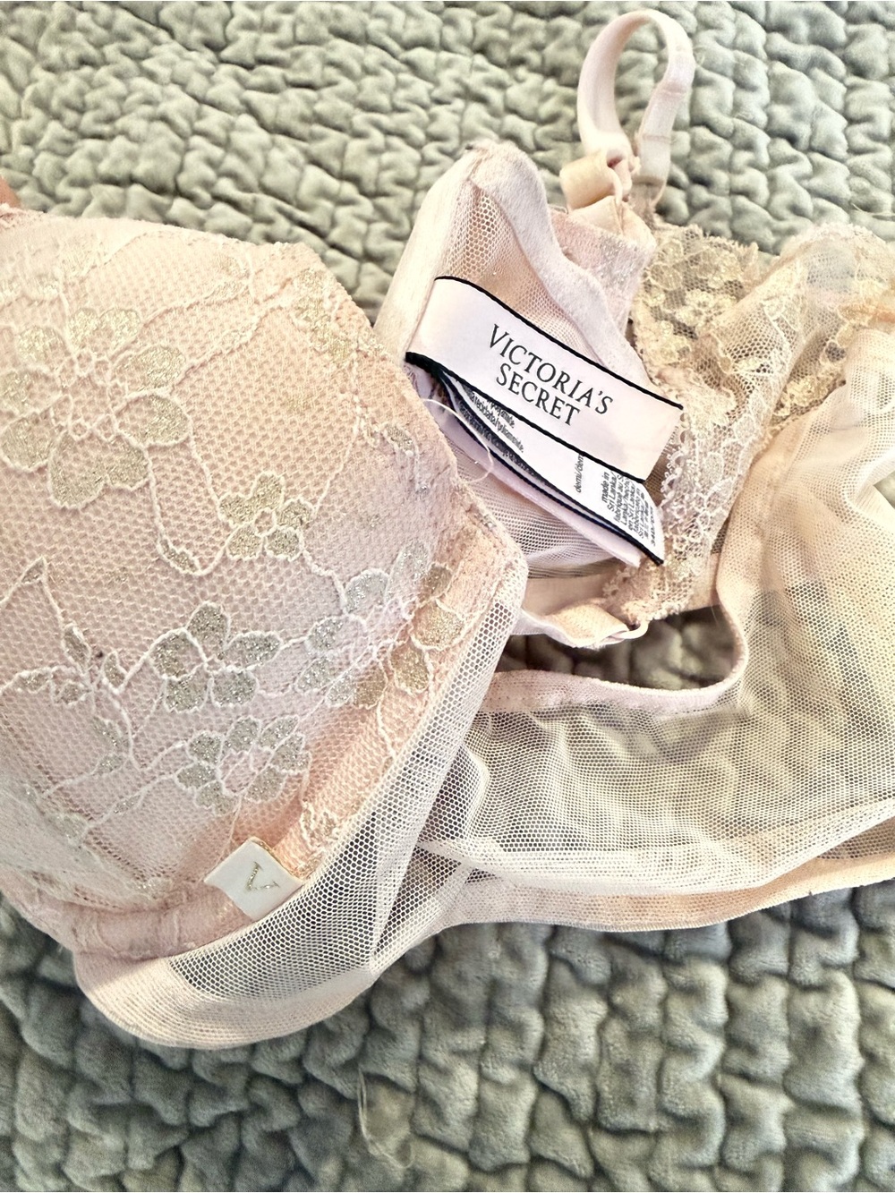 Victoria's Secret Pale Blush Lace Underwire Bra- Demi/Demi 34 D